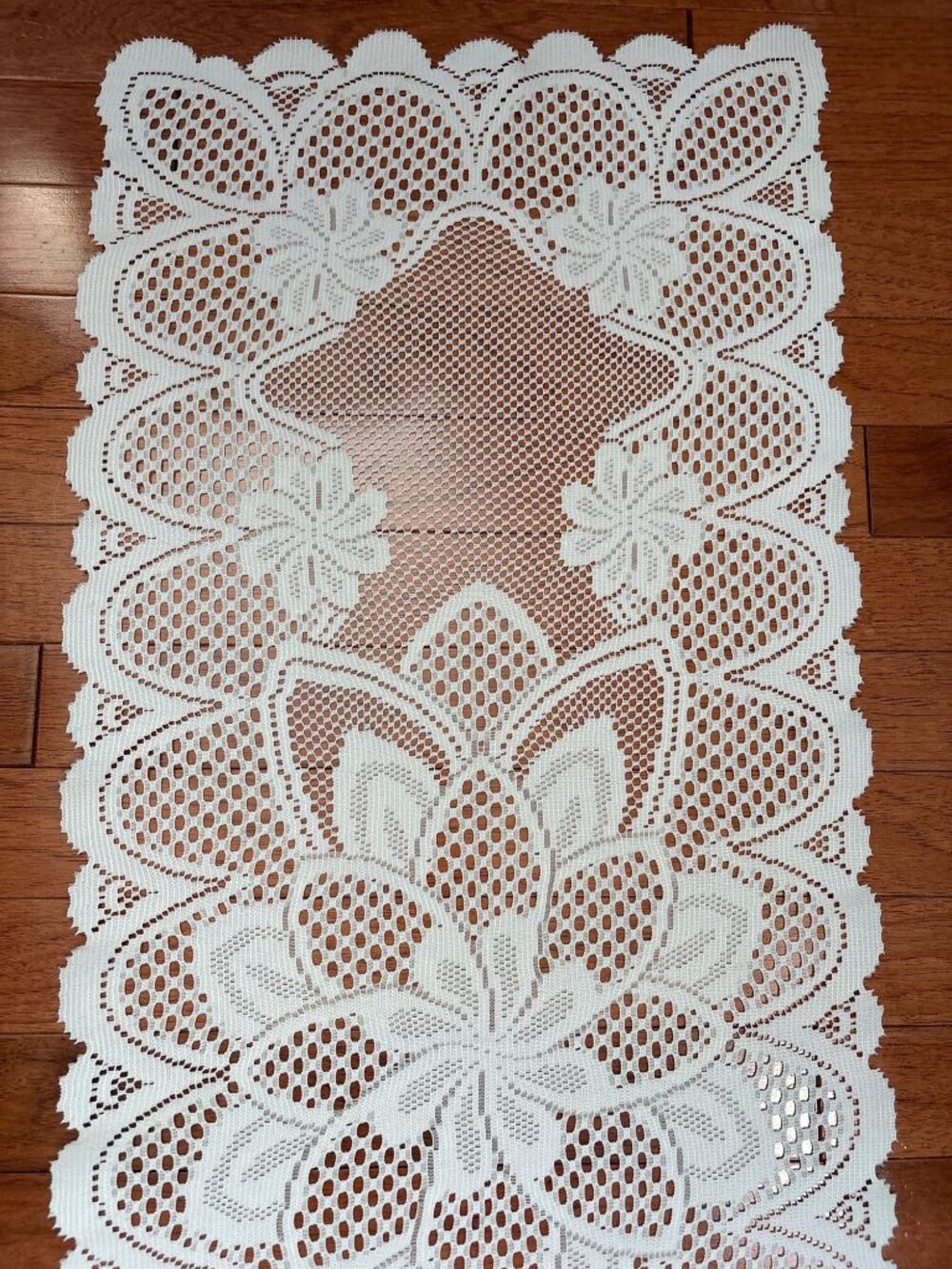 Elegant White Lace Table Runner Floral Rectangular Design 15"x40" Home Decor - Picture 4 of 10